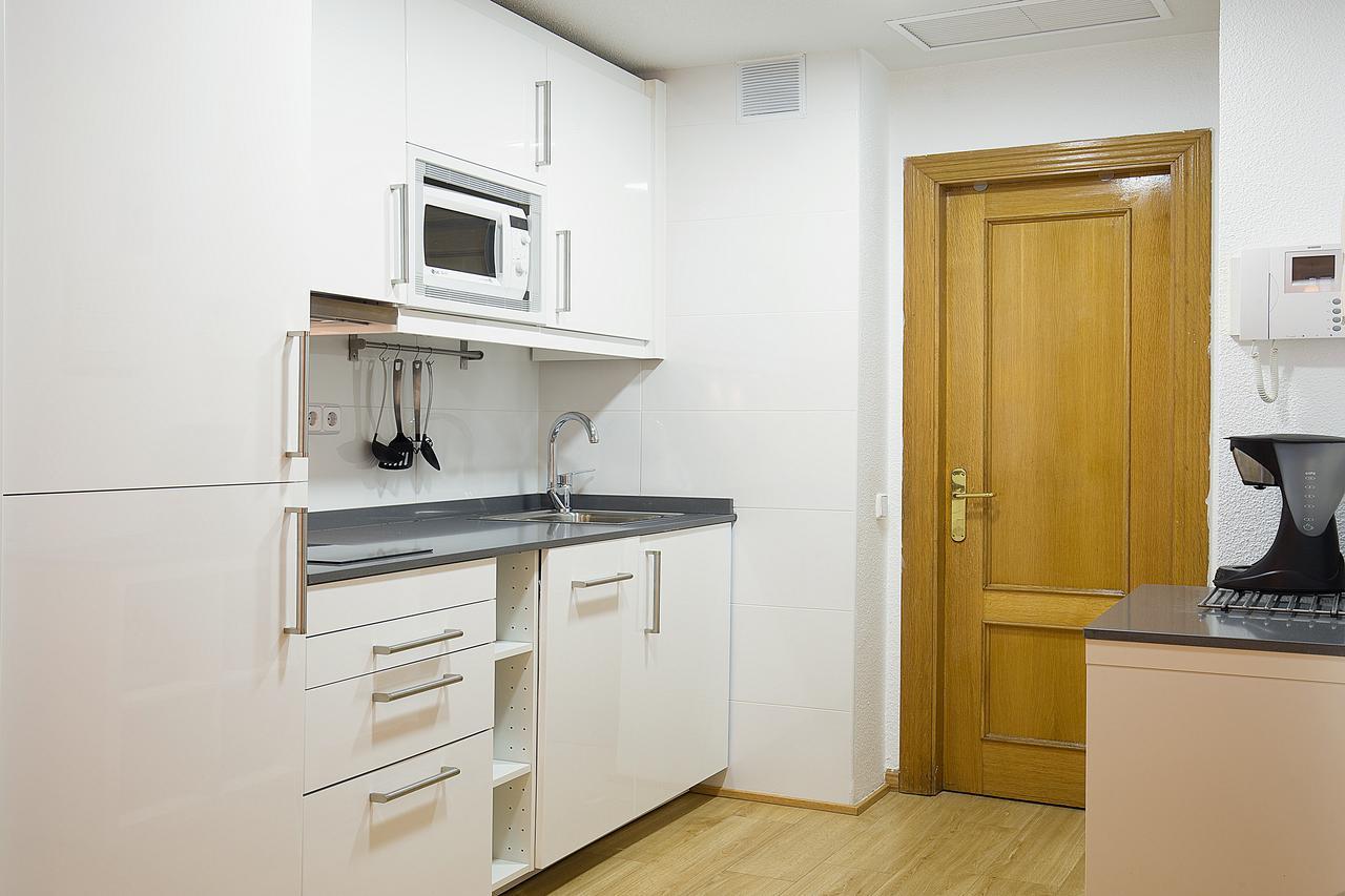Apartamentos San Lorenzo 26 مدريد المظهر الخارجي الصورة