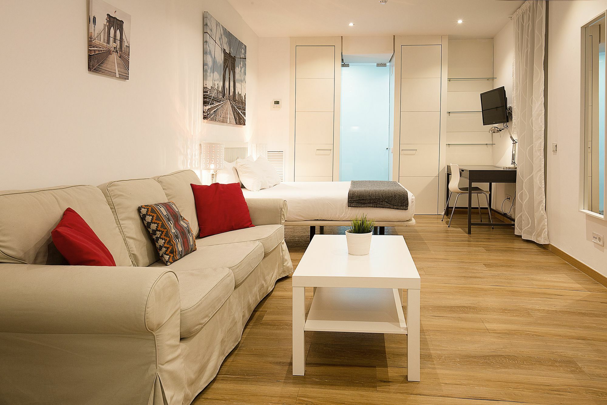 Apartamentos San Lorenzo 26 مدريد المظهر الخارجي الصورة